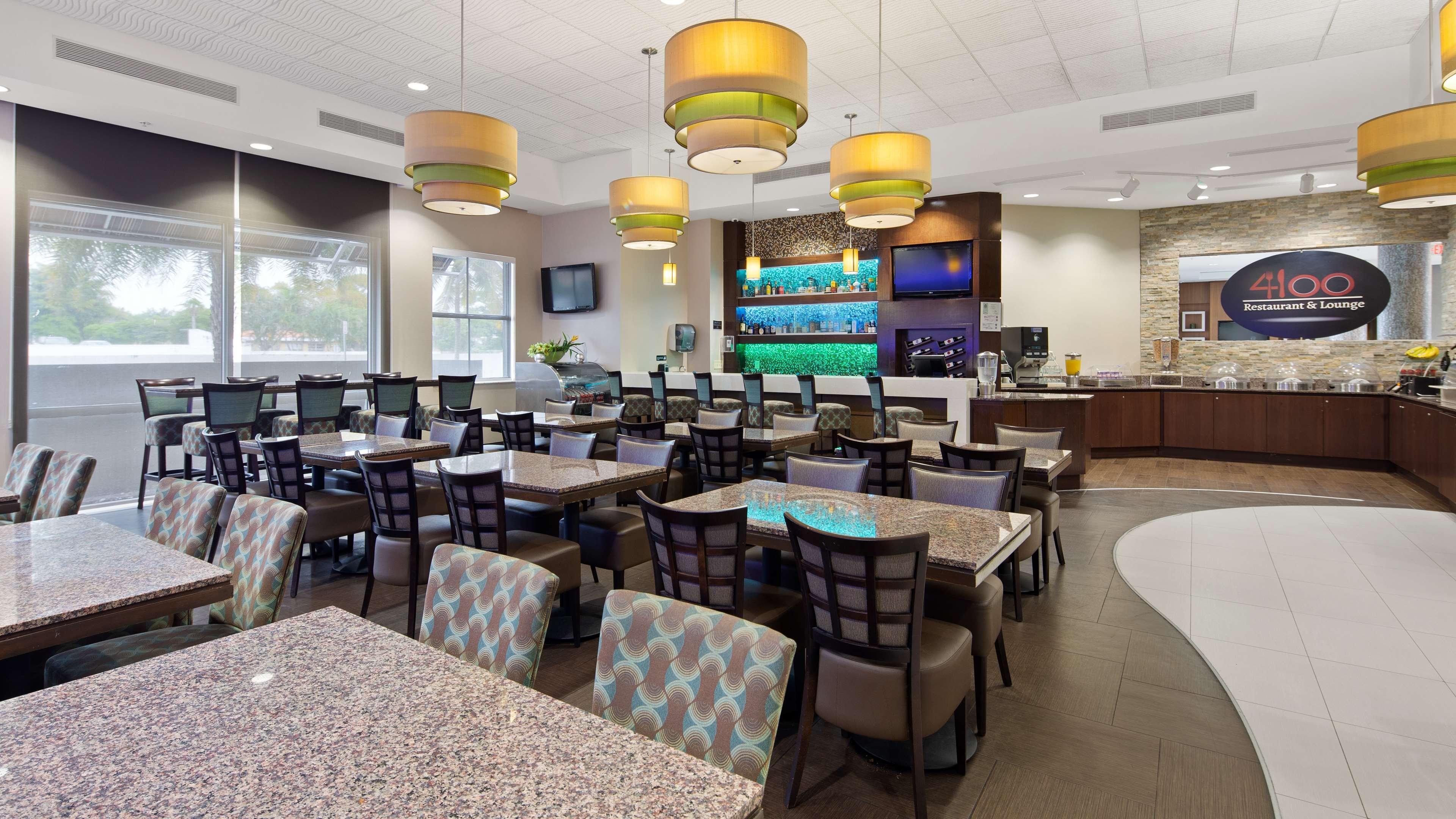 Best Western Plus Miami Intl Airport Hotel & Suites Coral Gables Экстерьер фото